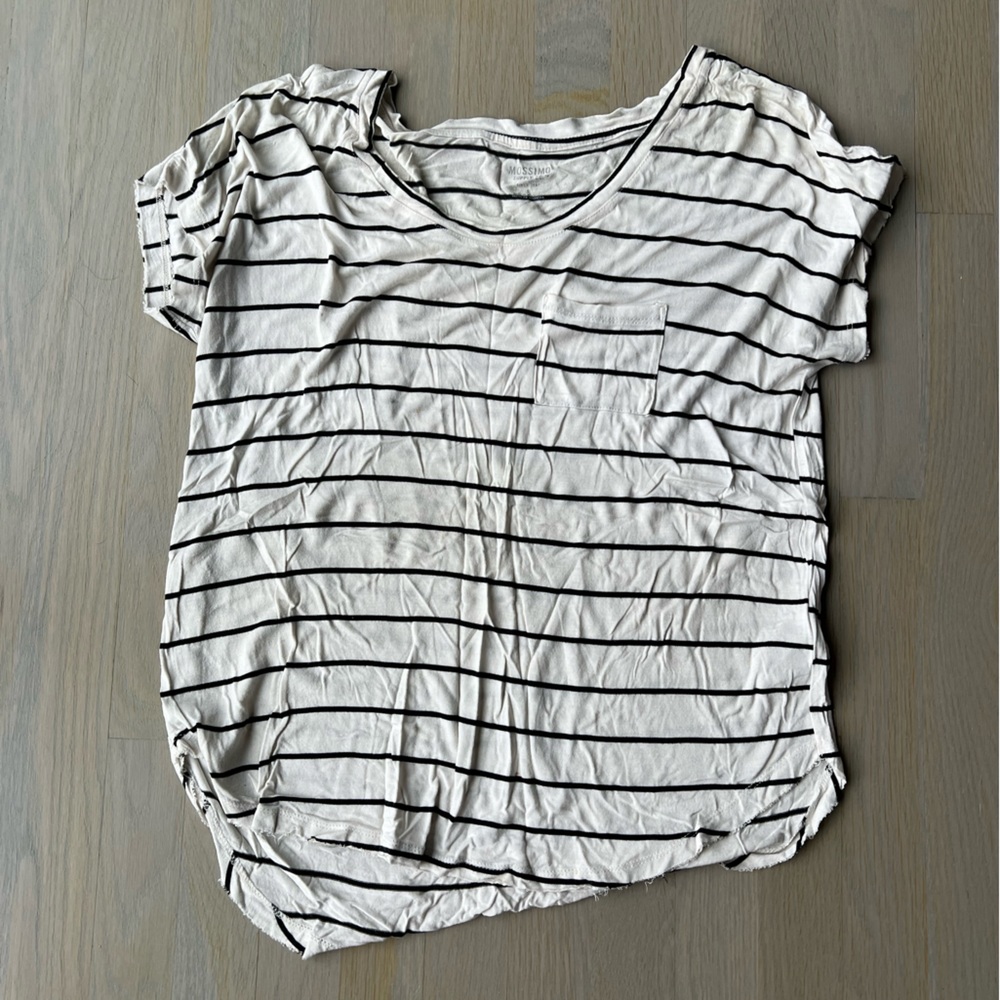 Mossimo Stretchy Tee